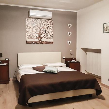 Case Vacanze Ai Burattini Adrara San Rocco Luaran gambar
