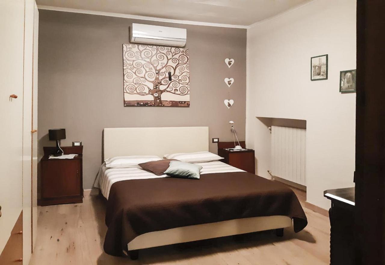 Case Vacanze Ai Burattini Adrara San Rocco Luaran gambar